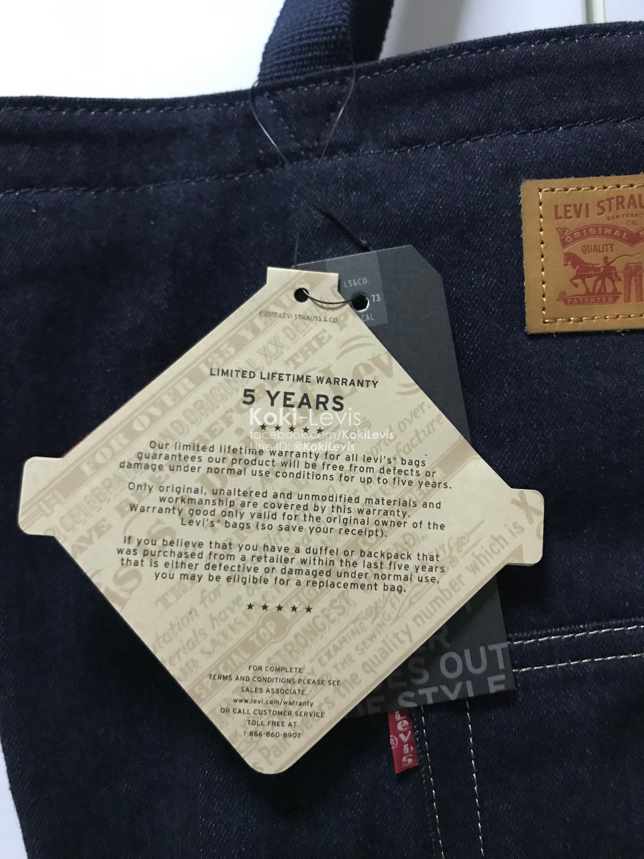 กระเป๋าผ้ายีนส์ Levi's