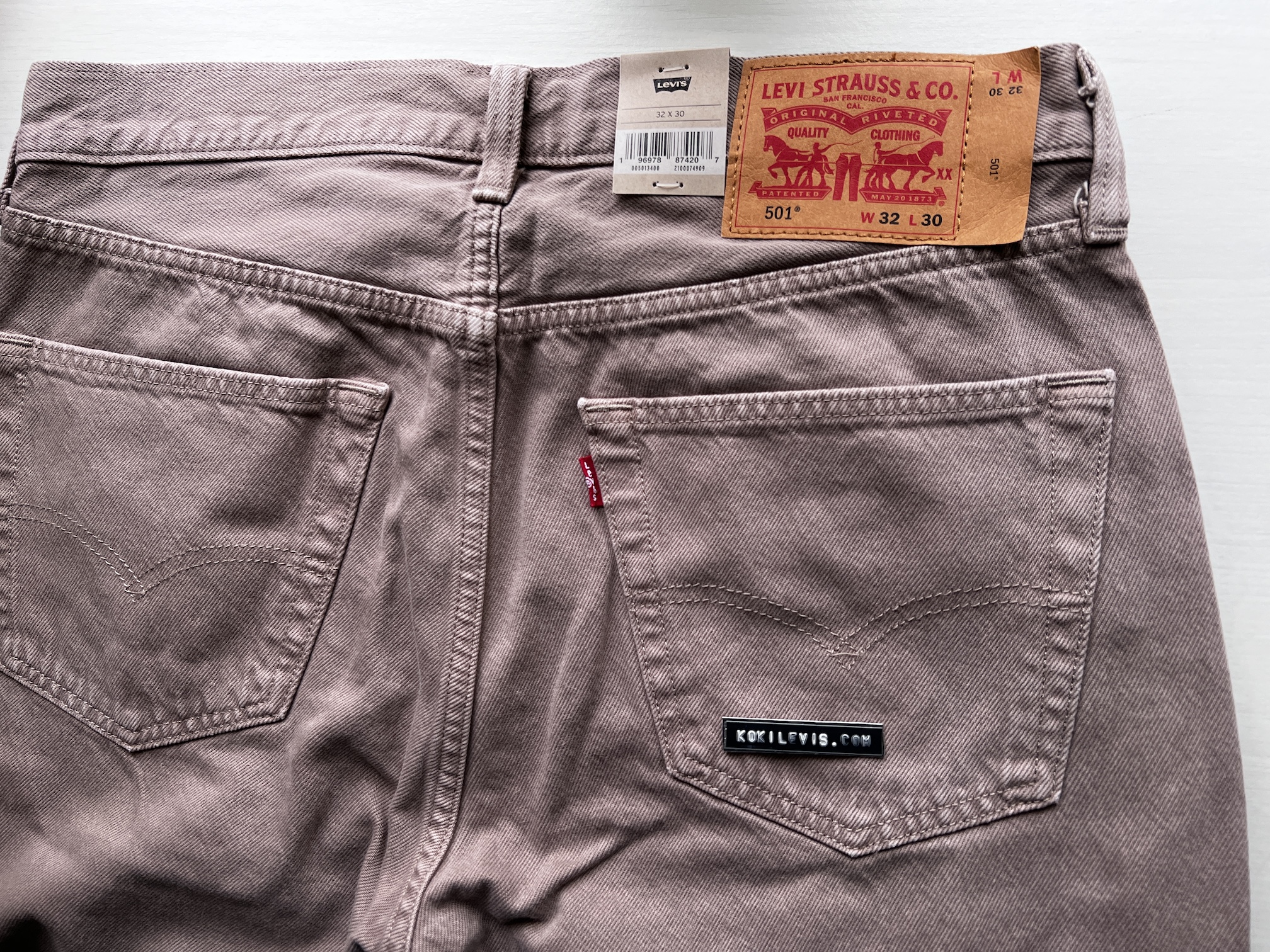 501 Original สีน้ำตาลอ่อน