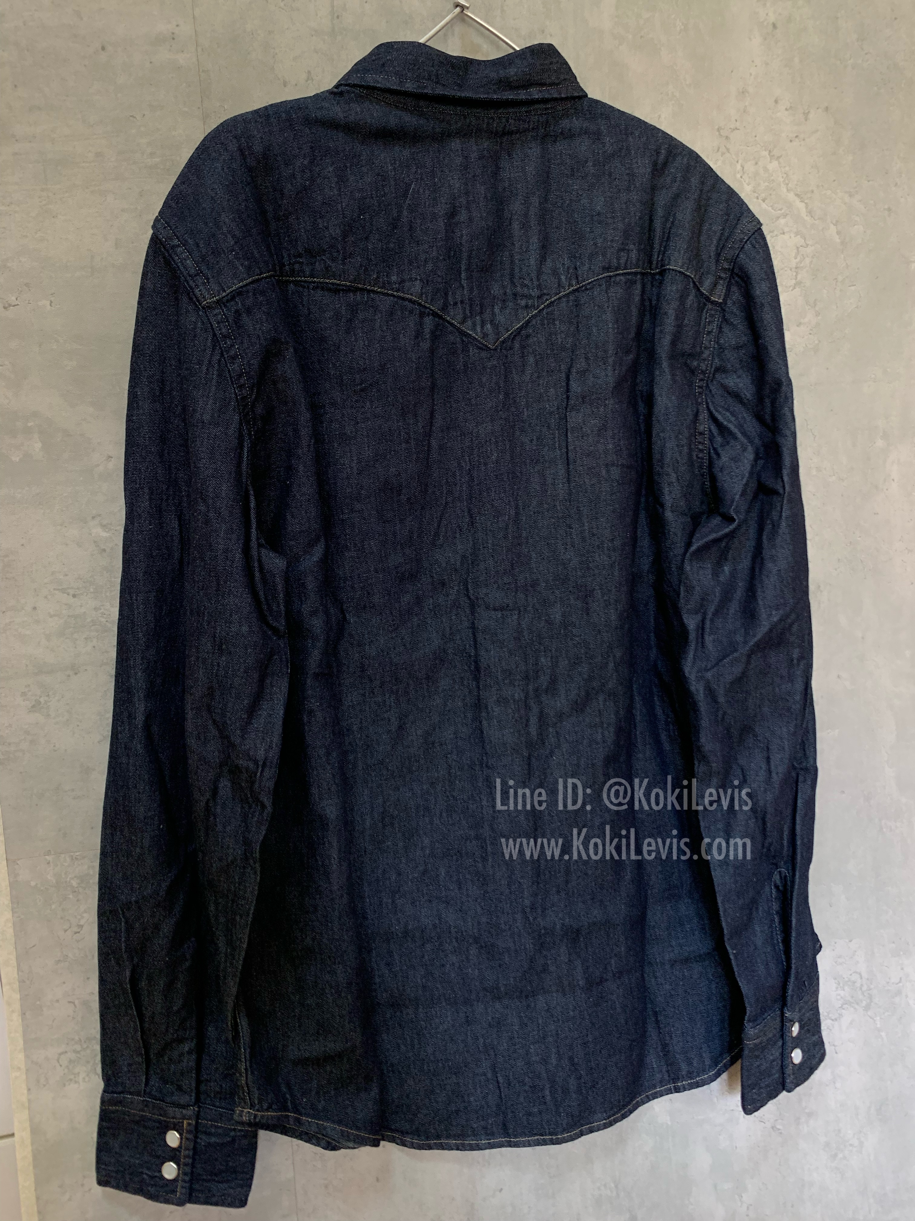 เสื้อเชิ้ตกระดุมมุก