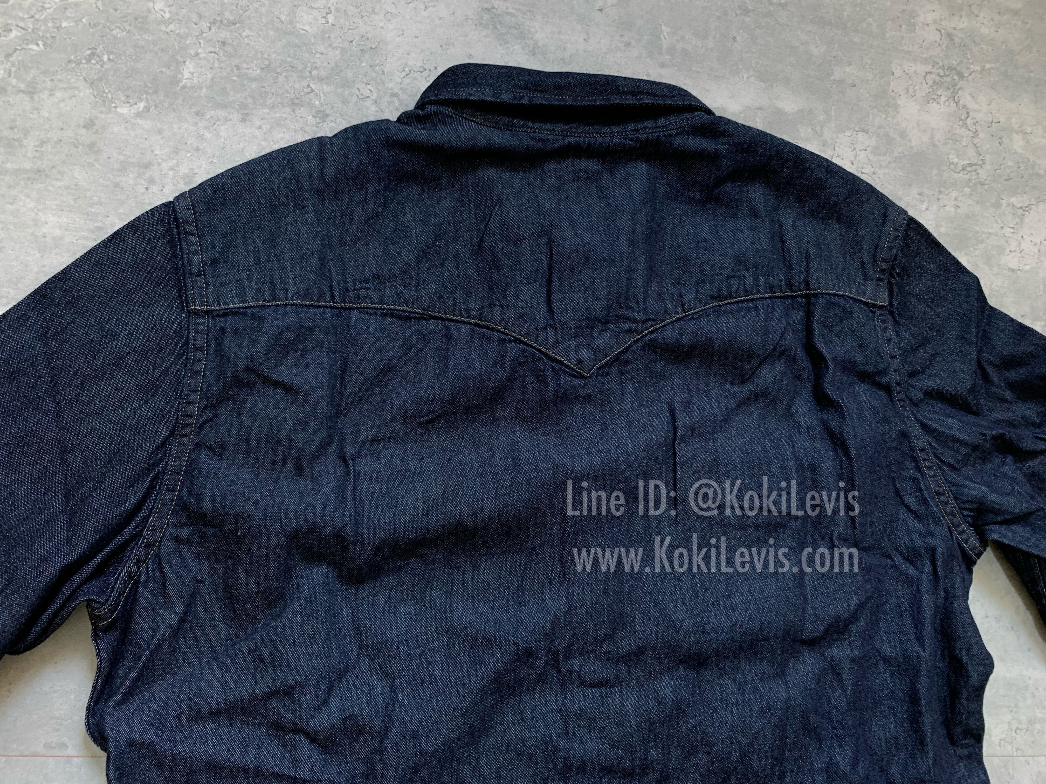 เสื้อเชิ้ตกระดุมมุก