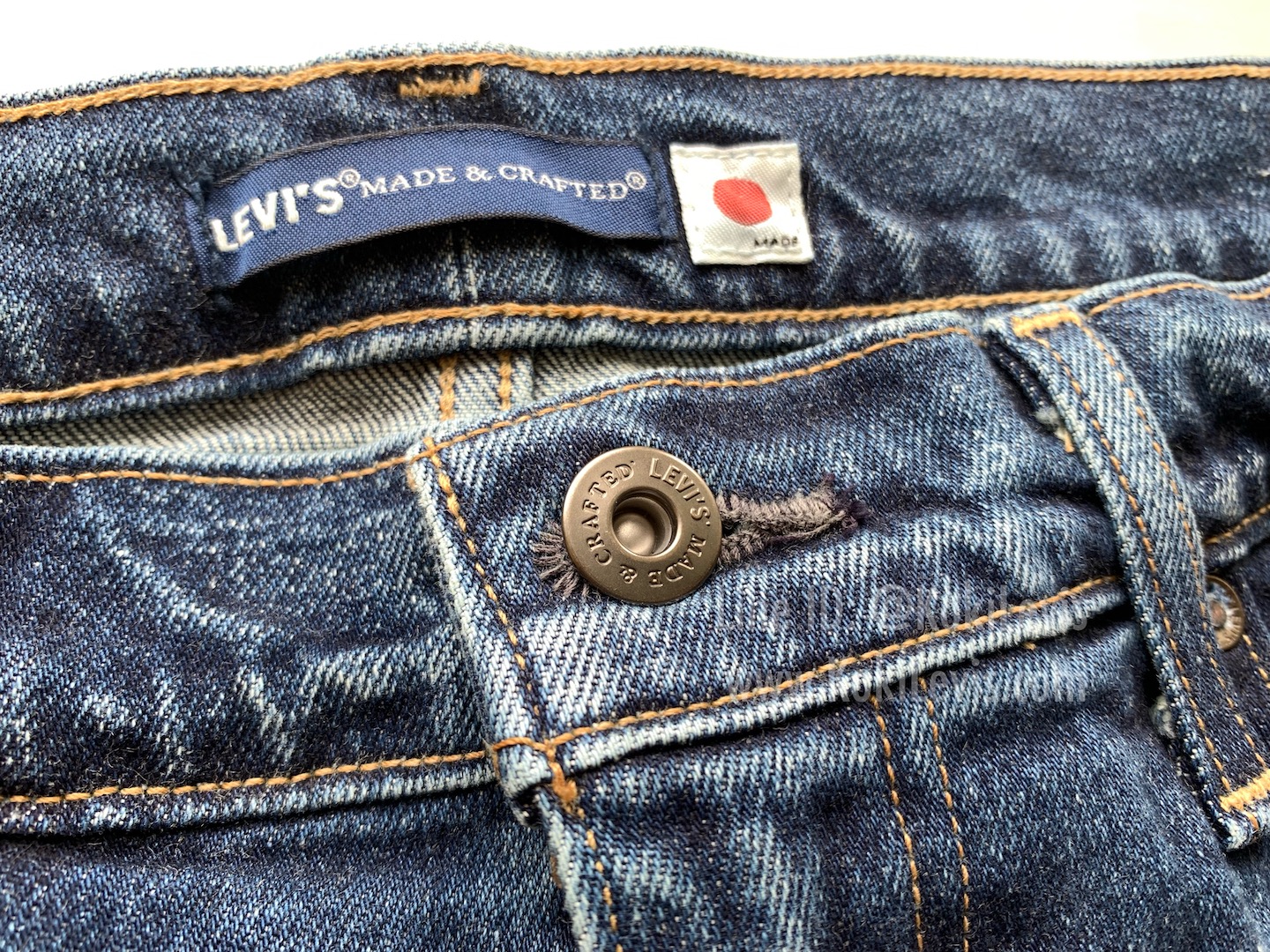 LMC Lot 502 ริมน้ำเงิน Made in Japan