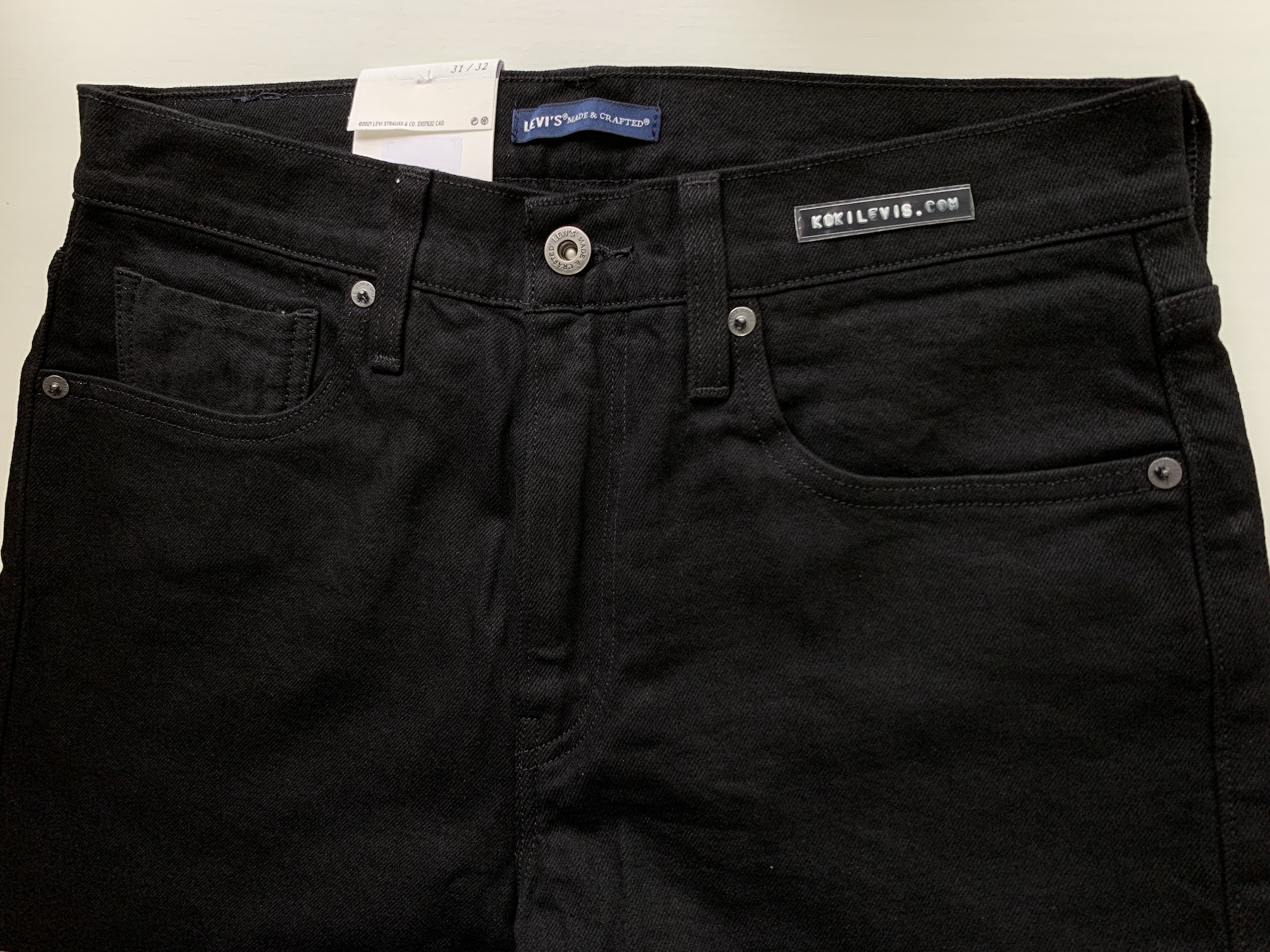 LMC 512 SuperBlack ผ้าริม