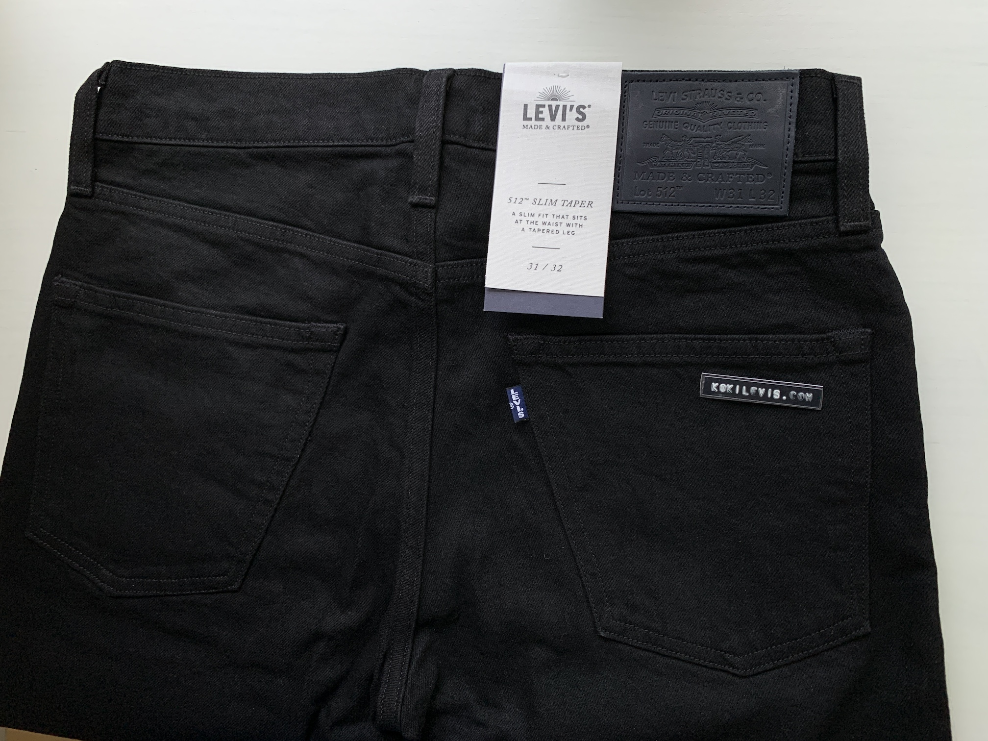 LMC 512 SuperBlack ผ้าริม